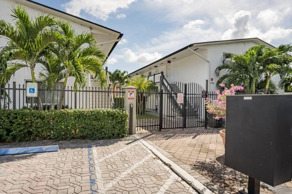 A2 - Endless Summer Vacation Rentals - 3 Bedroom Apartment Close To Casino Fort Lauderdale Buitenkant foto