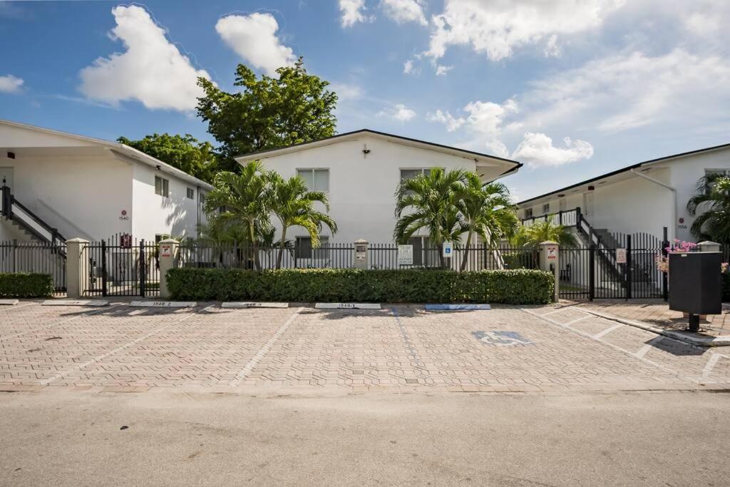 A2 - Endless Summer Vacation Rentals - 3 Bedroom Apartment Close To Casino Fort Lauderdale Buitenkant foto